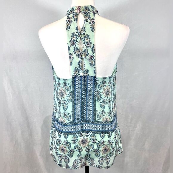 Francesca’s Blue Rain mint green scallop halter top size small - Picture 7 of 10